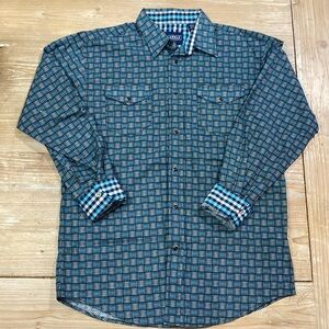 Pearl snap button down